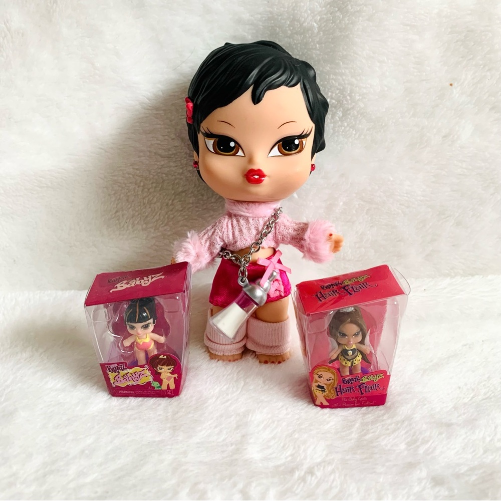 Bratz Babyz Runwayz Jade Collectible Fashion Doll